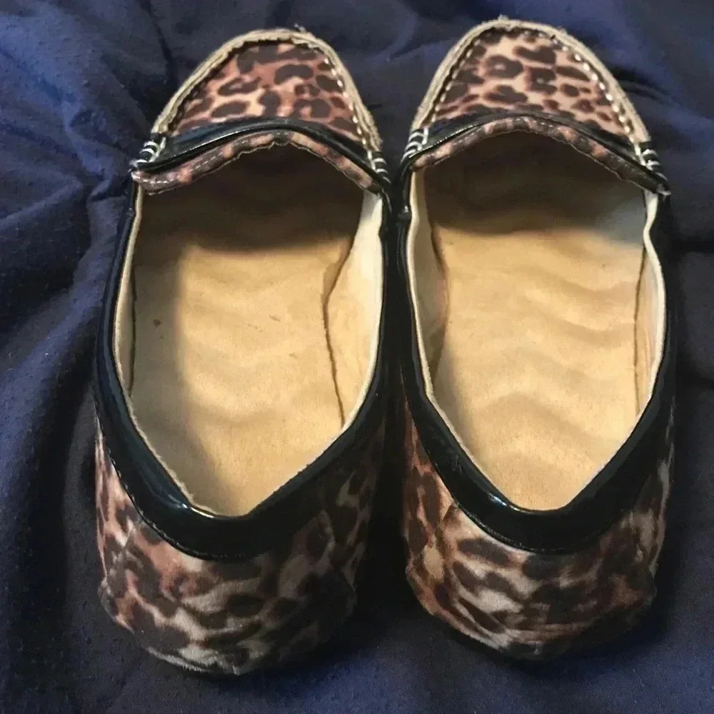 Cushion Walk by Avon‎ Women's size 6 Leopard Print Loafer Flats